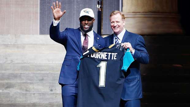 leonard-fournette-nfl-draft-college-football-skipping-bowl-games.jpg